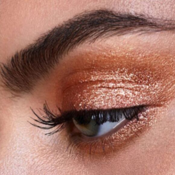 Tresluce Beauty Liquid Metallic Glitter Eyeshadow in Fire Glass- Copper - Picture 6 of 14